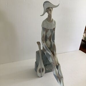 Large Lladro "Sad Harlequin" with mandolin 4558 Mint Condition